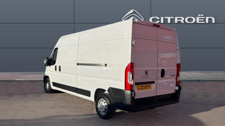 Peugeot Boxer 335 L3 Diesel 2.2 BlueHDi H2 Professional Premium+ Van 140ps